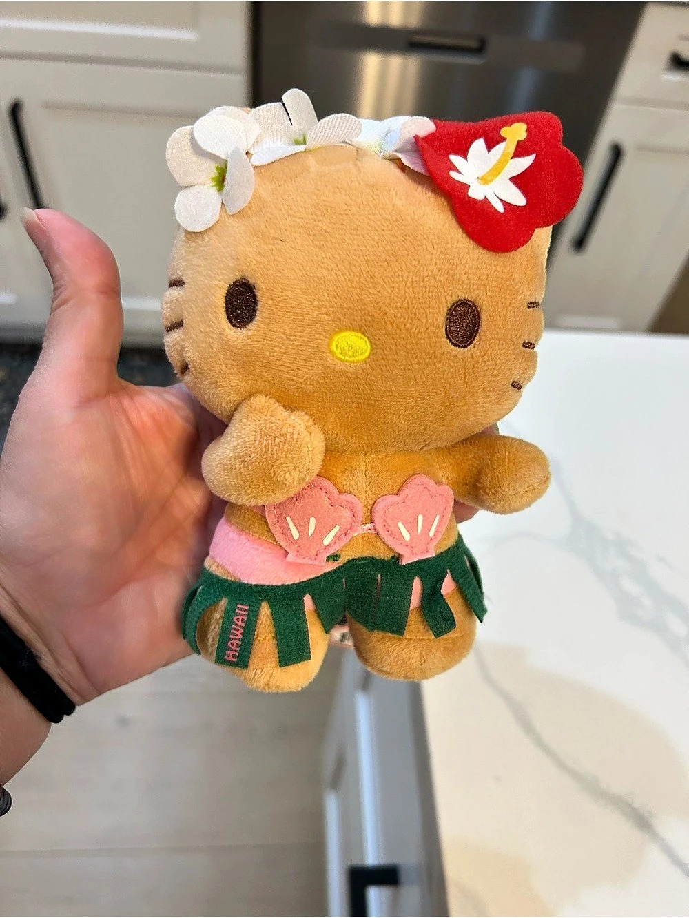Sanrio Hello Kitty Hawaii Hula Tan Plush Brown & Green 6”